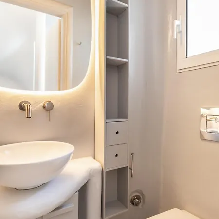 Вилла Mykonos Actors Villa 2Bdrs Private Mini- Pool Hydromassage Mykonos Town