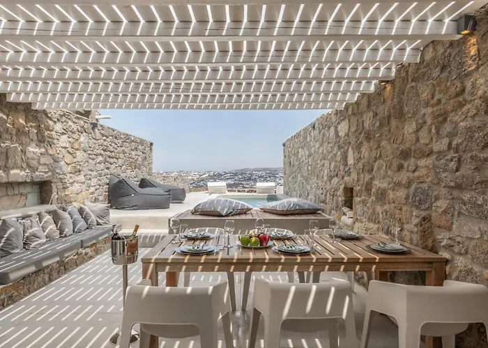 Actors Villa-mini Pool فيلة