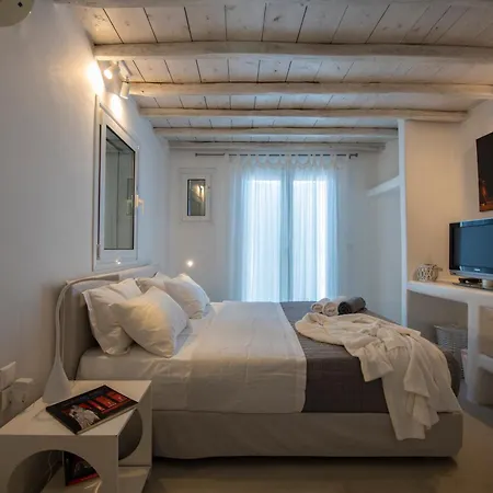 Mykonos Actors Villa 2Bdrs Private Mini- Pool Hydromassage * Mykonos Town