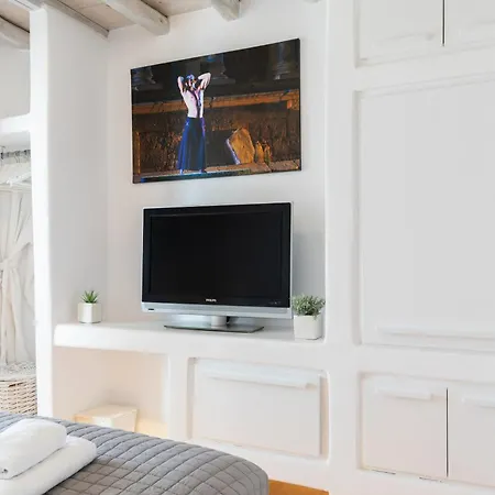 Mykonos Actors Villa 2Bdrs Private Mini- Pool Hydromassage